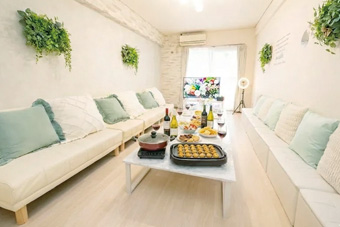 �p�[�e�B�[���[��